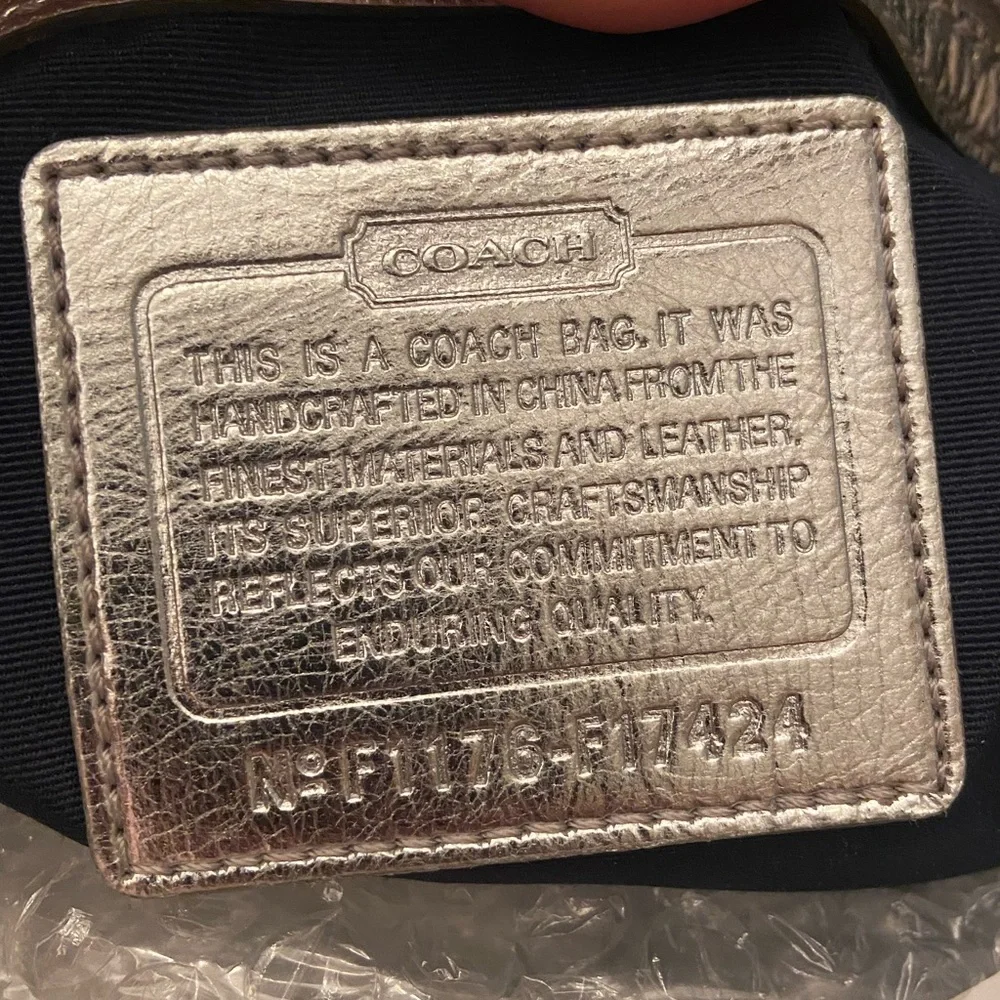 Authentic Coach Denim & Metallic Silver Signature Kisslock Y2K Bag - Picture 11 of 11